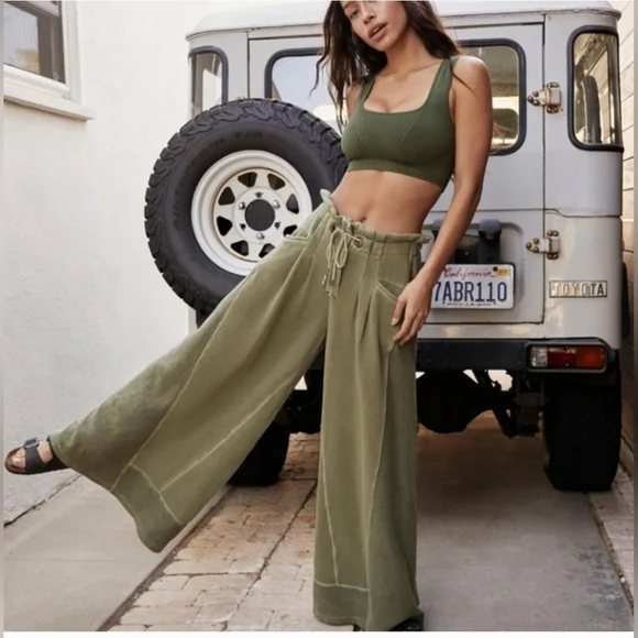 Free People Half Court Wide Leg Pants Size L Olive Green Pockets Boho Elastic - Picture 16 of 16
